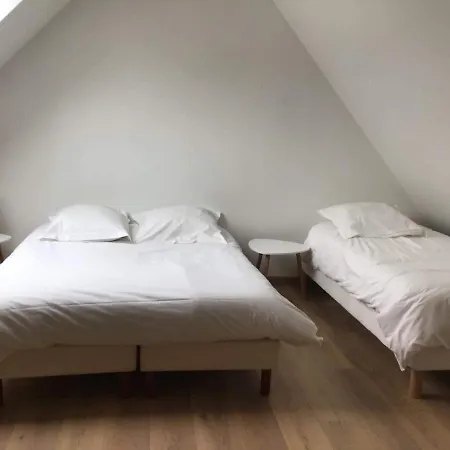 Pensionat Ferme De La Haute-escalles 3*